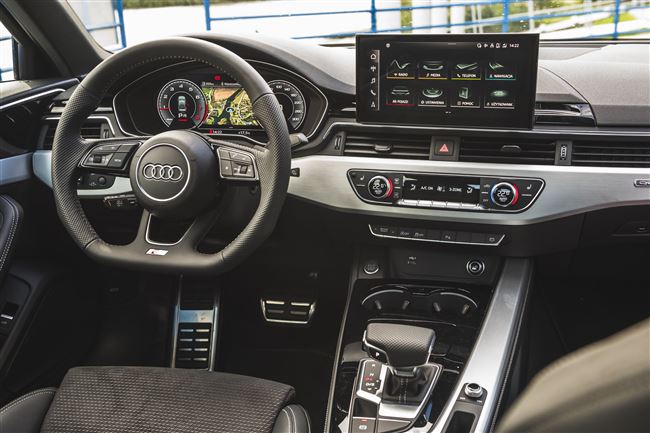 Комплектации и цены Audi A4 Avant